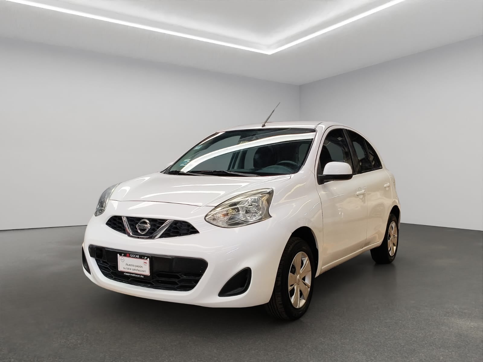 2020 Nissan March 5 pts. HB Sense, TM5, a/ac., CD, Bluetooth, R-14 (línea anterior)