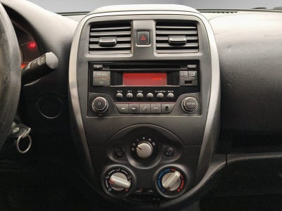 2020 Nissan March 5 pts. HB Sense, TM5, a/ac., CD, Bluetooth, R-14 (línea anterior)