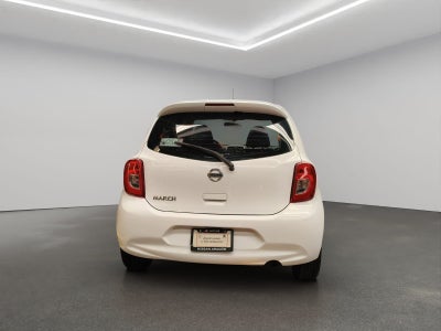 2020 Nissan March 5 pts. HB Sense, TM5, a/ac., CD, Bluetooth, R-14 (línea anterior)
