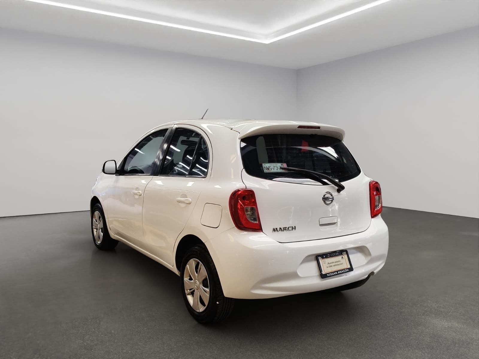 2020 Nissan March 5 pts. HB Sense, TM5, a/ac., CD, Bluetooth, R-14 (línea anterior)