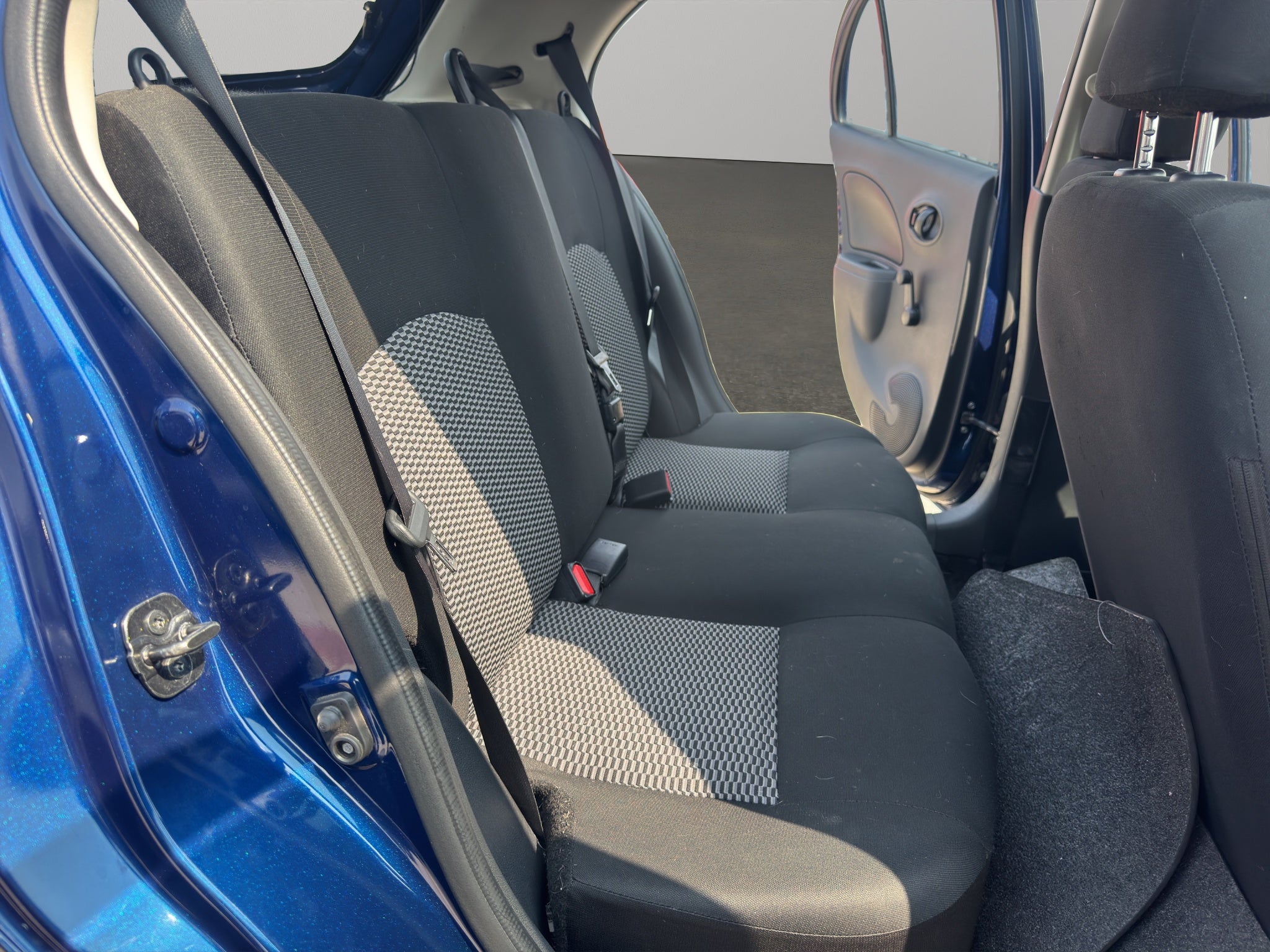 2023 Nissan March 5 pts. HB Sense, TM5, a/ac., R-14