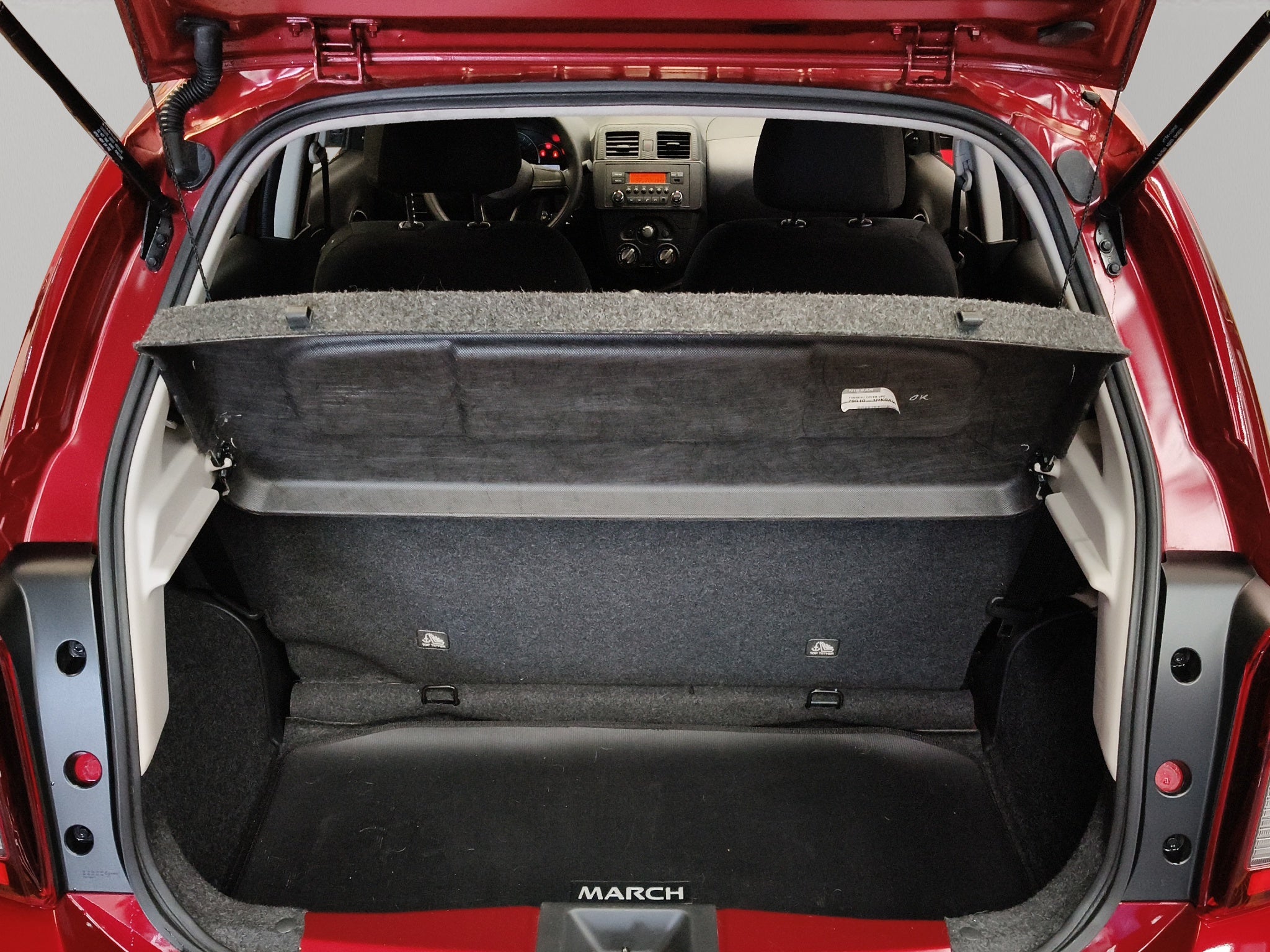 2025 Nissan March 5 pts. HB Sense, TM5, a/ac., R-14