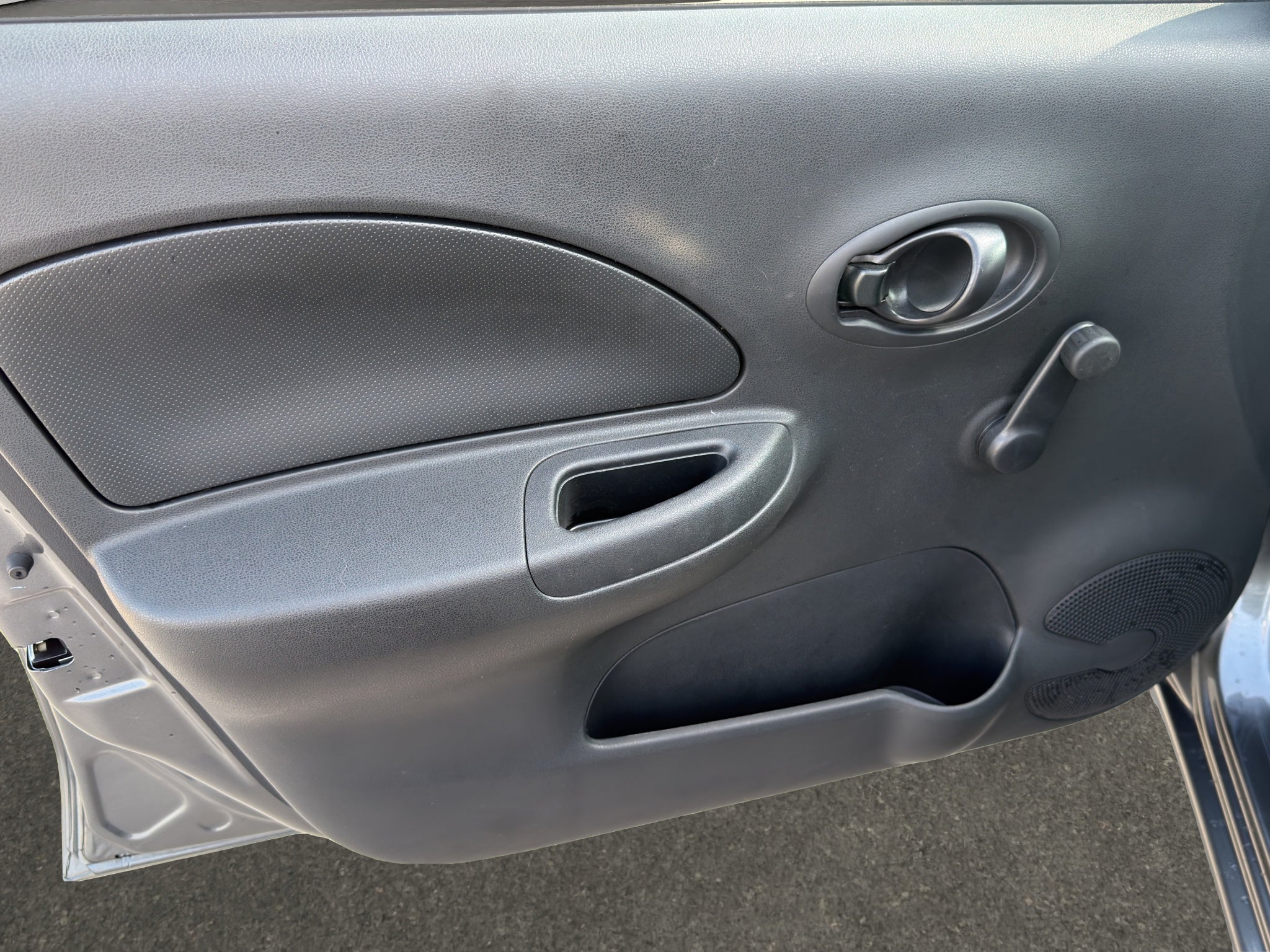 2023 Nissan March 5 pts. HB Sense, TM5, a/ac., R-14