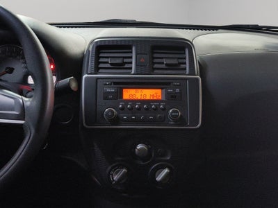 2021 Nissan March 5 pts. HB, Sense, TA, a/ac.,R-14(cambio de línea)