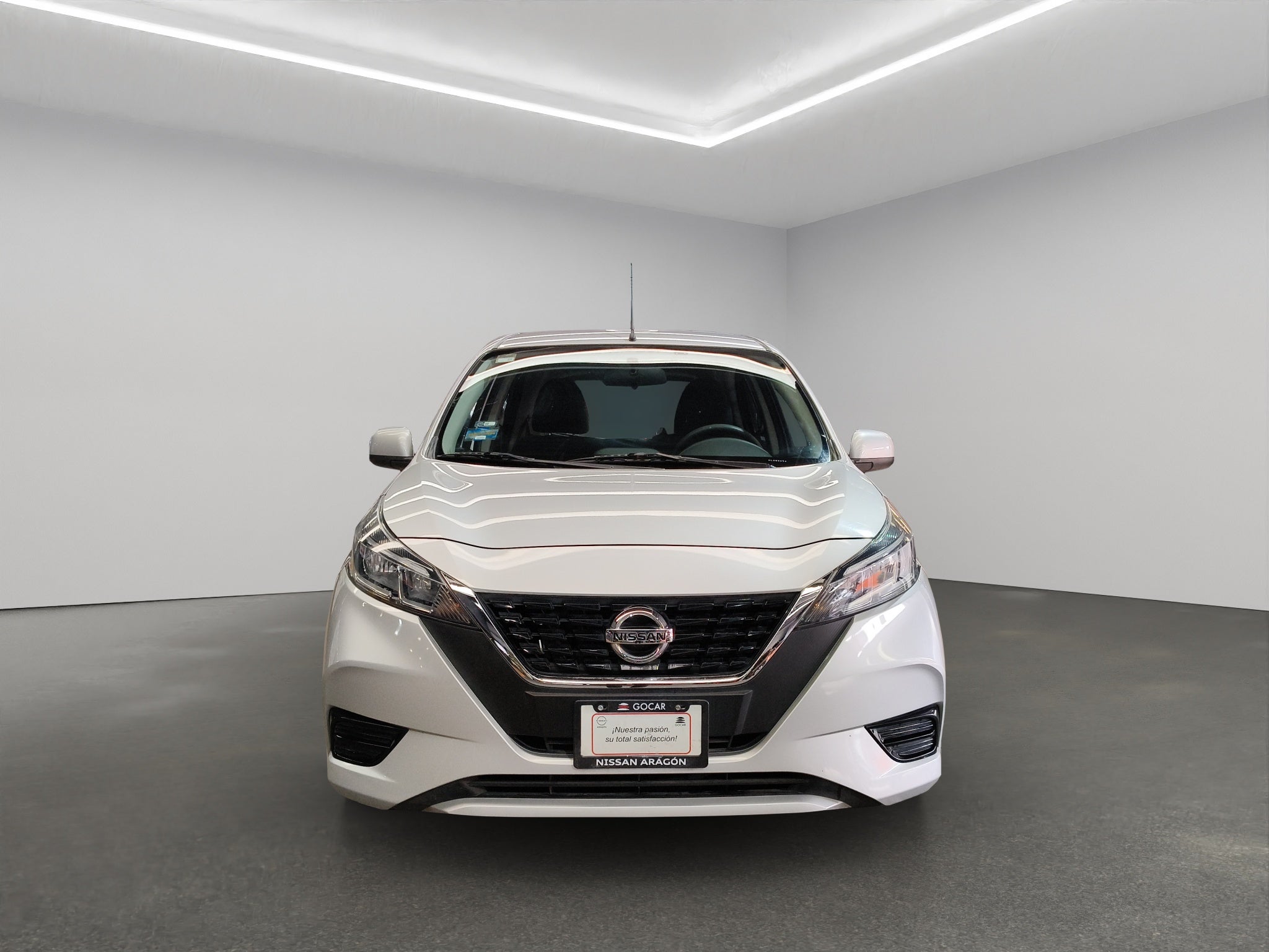 2021 Nissan March 5 pts. HB, Sense, TA, a/ac.,R-14(cambio de línea)