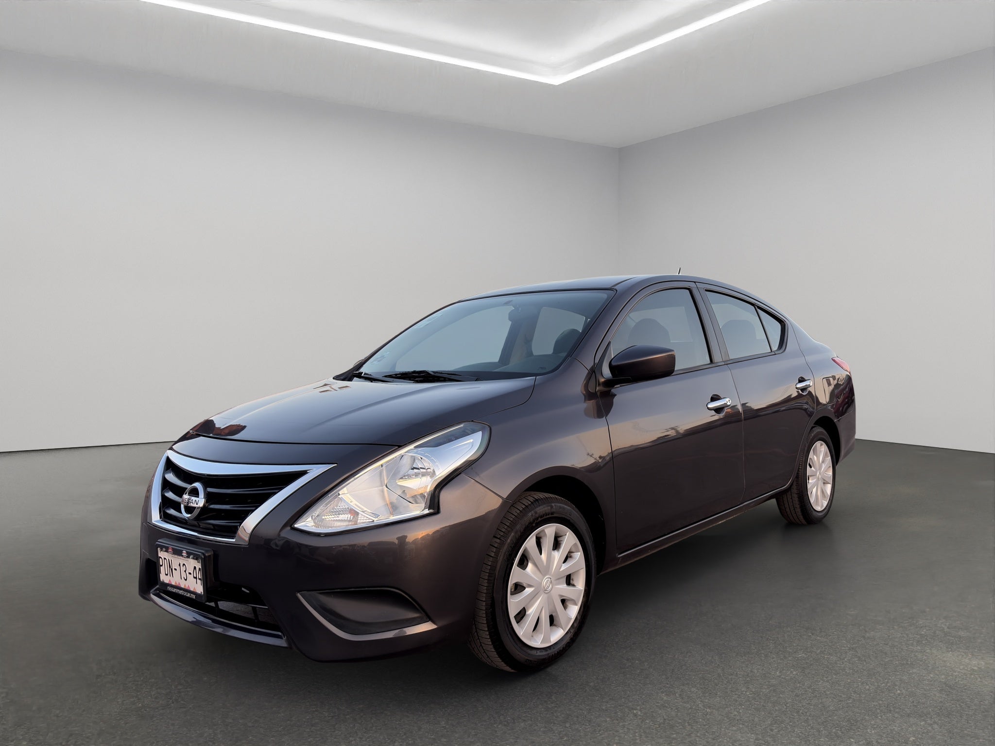2018 Nissan Versa 4 pts. Sense, TA, a/ac., VE