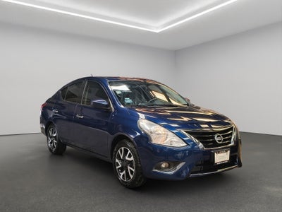 2019 Nissan Versa 4 pts. Advance, TM5, a/ac., VE, f. niebla, RA-16 (línea anterior)
