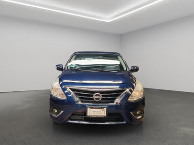 2019 Nissan Versa 4 pts. Advance, TM5, a/ac., VE, f. niebla, RA-16 (línea anterior)