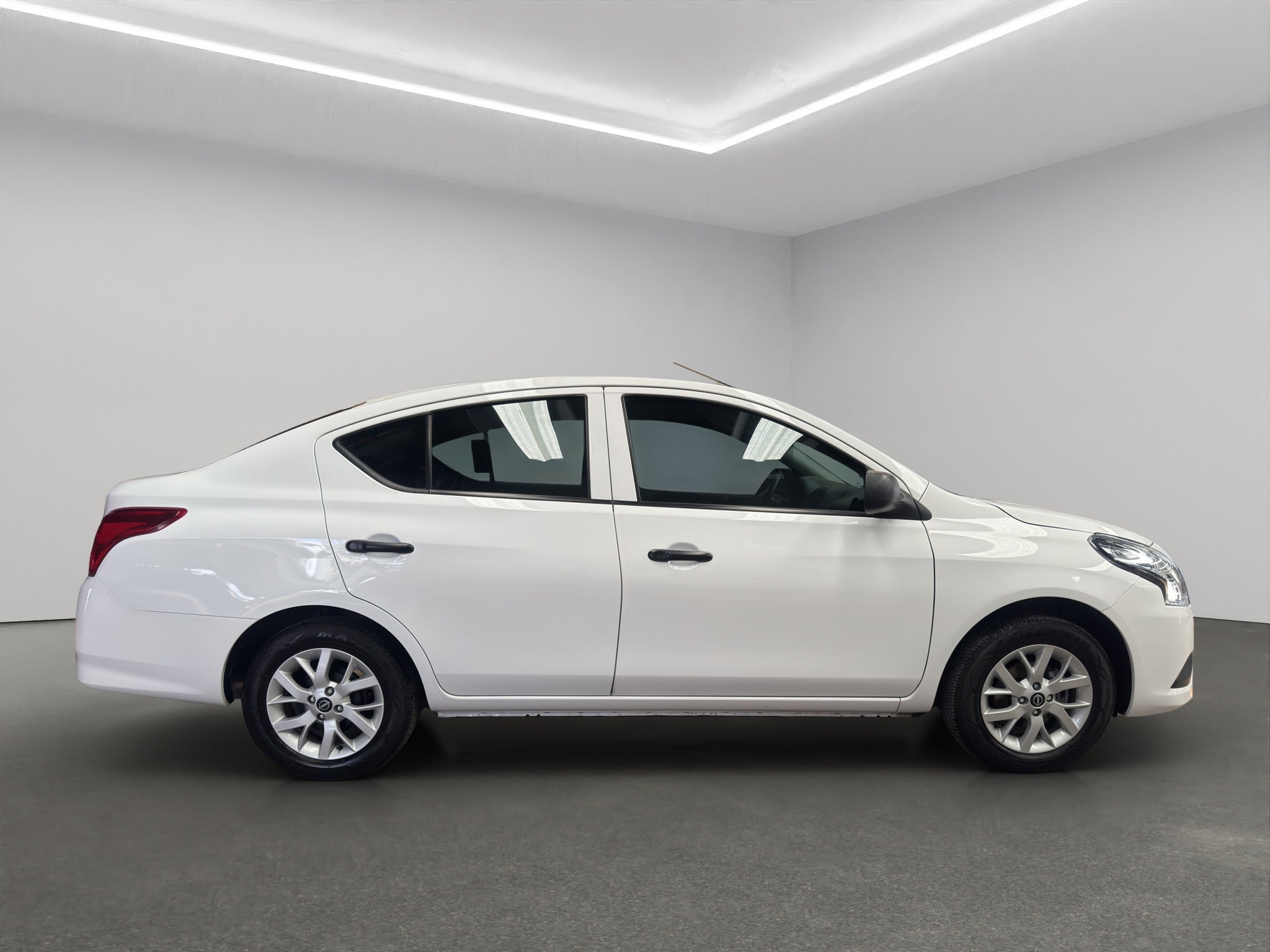 2024 Nissan V-Drive 4 pts. TM5, a/ac., VE, audio, RA-15