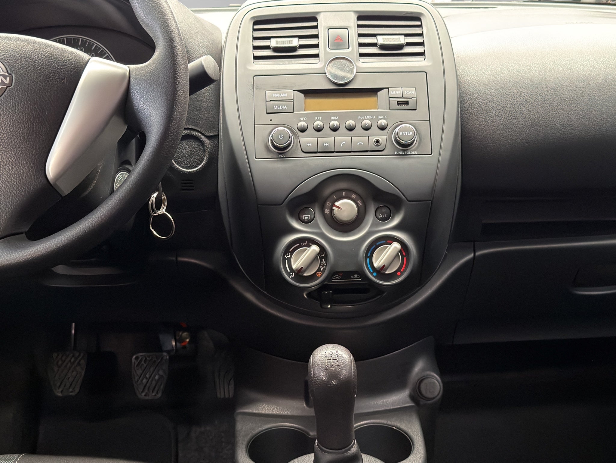 2024 Nissan V-Drive 4 pts. TM5, a/ac., VE, audio, RA-15