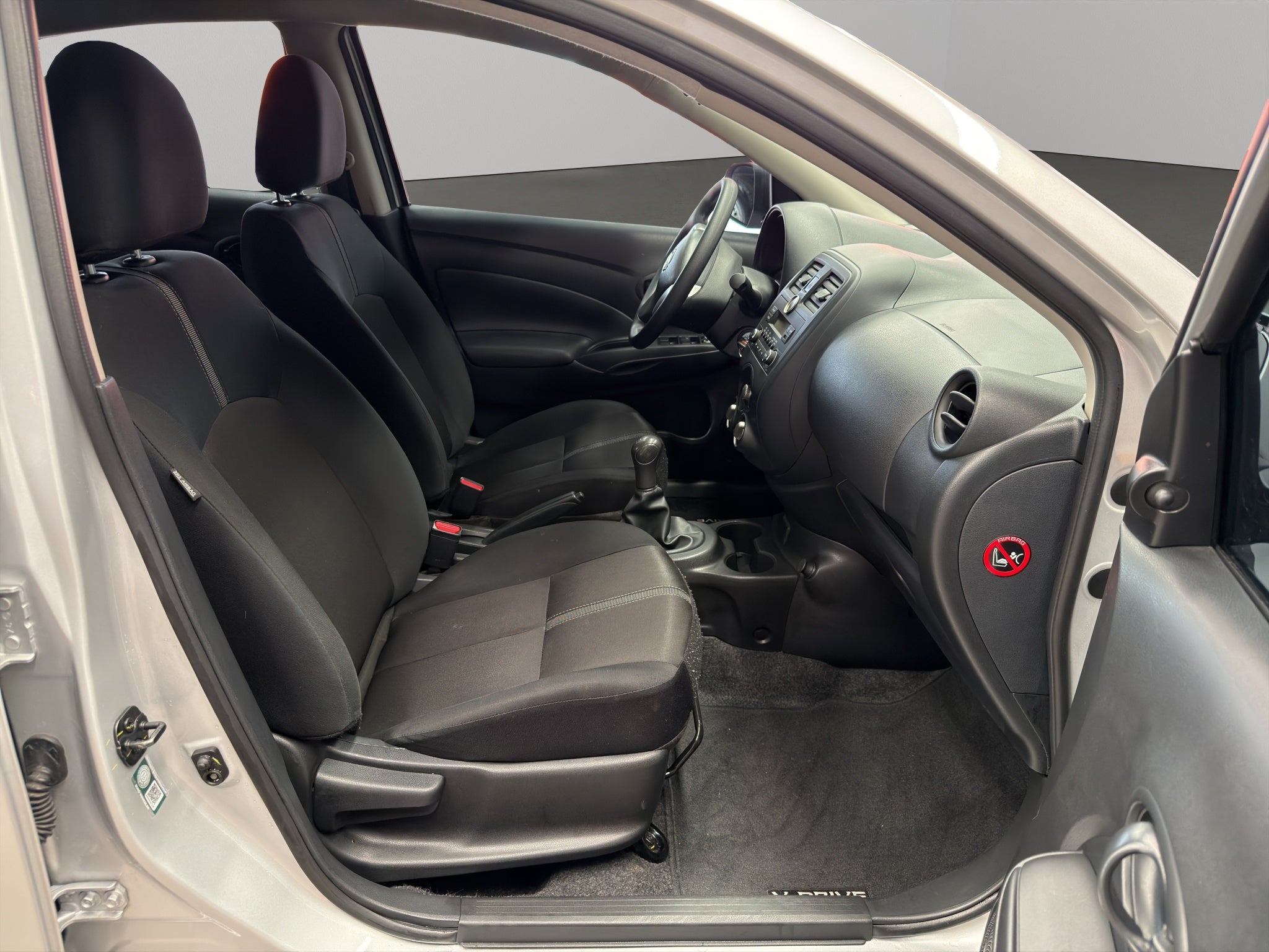 2024 Nissan V-Drive 4 pts. TM5, a/ac., VE, audio, RA-15