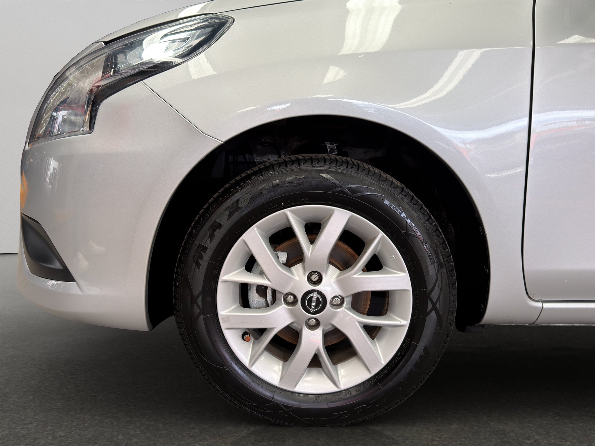 2024 Nissan V-Drive 4 pts. TM5, a/ac., VE, audio, RA-15