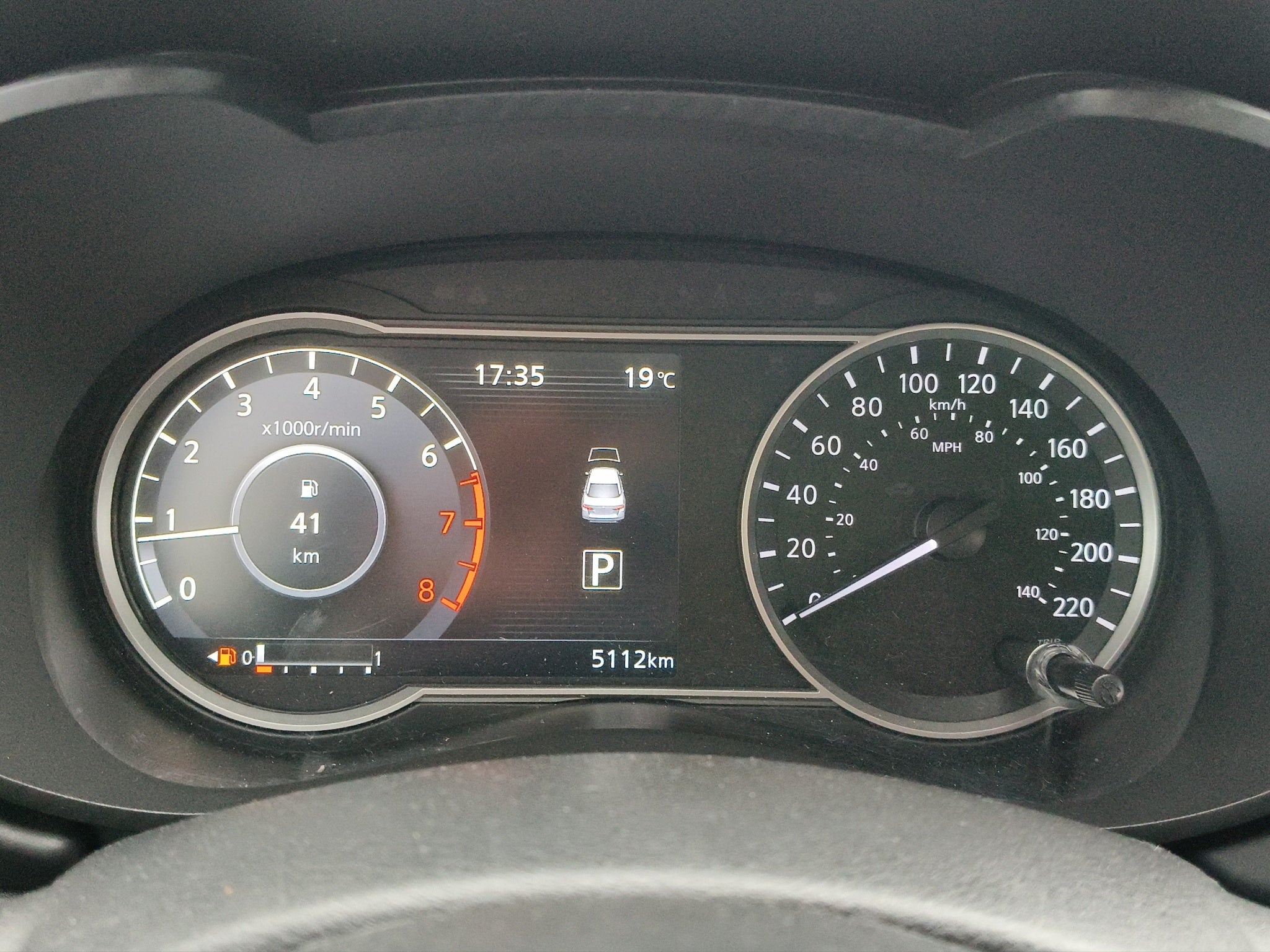 2024 Nissan Versa 4 pts. SR, TA, a/ac. Aut., f. niebla, f. led, spoiler, RA-17