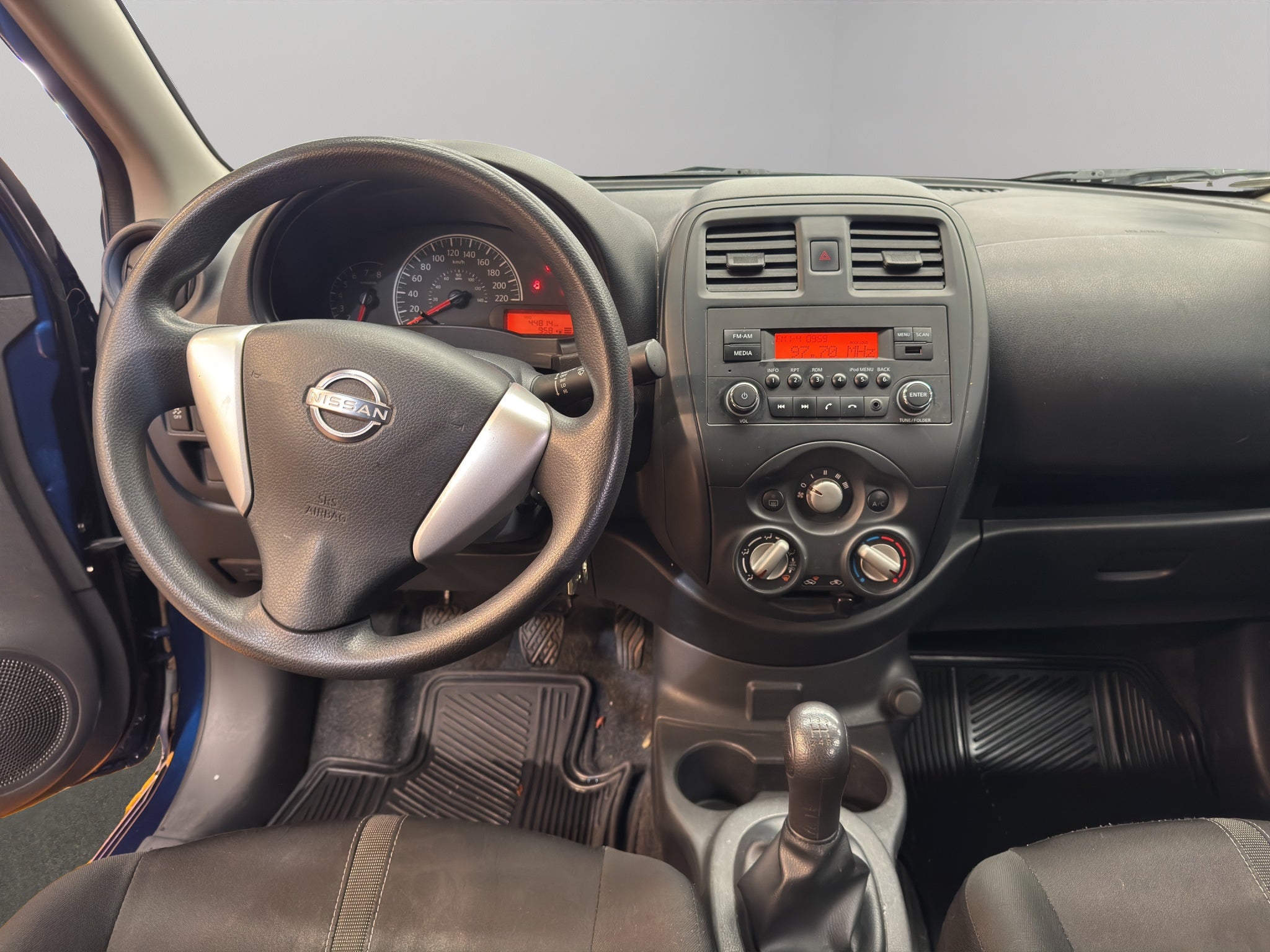 2023 Nissan V-Drive 4 pts. Base, TM5, a/ac., VE, RA-15