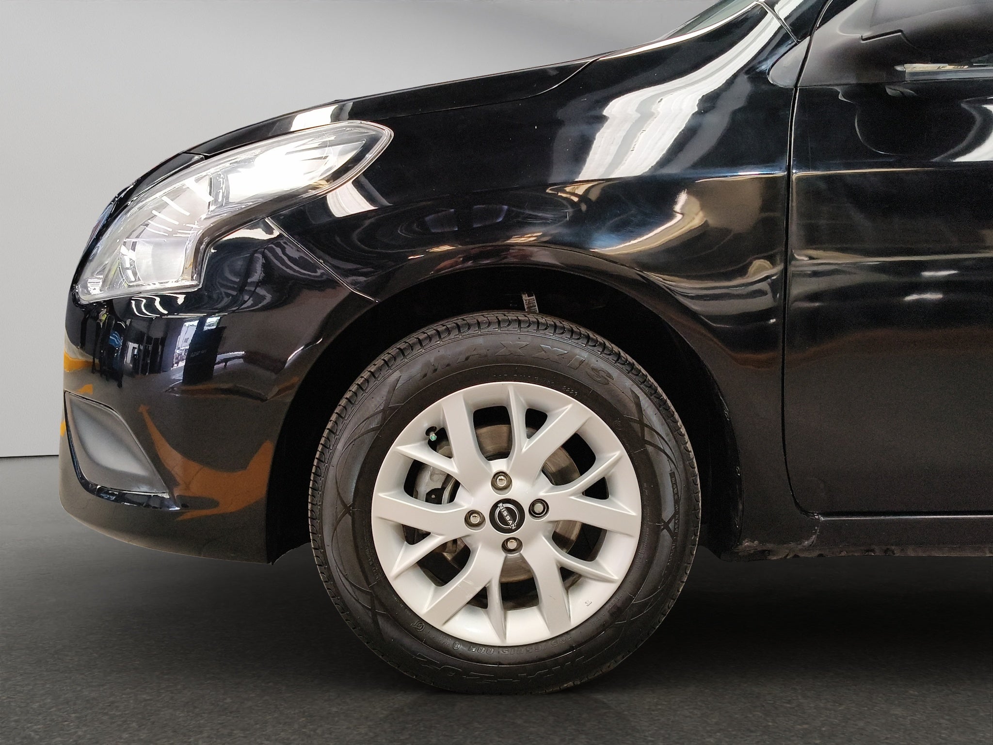 2023 Nissan V-Drive 4 pts. Base, TM5, a/ac., VE, RA-15