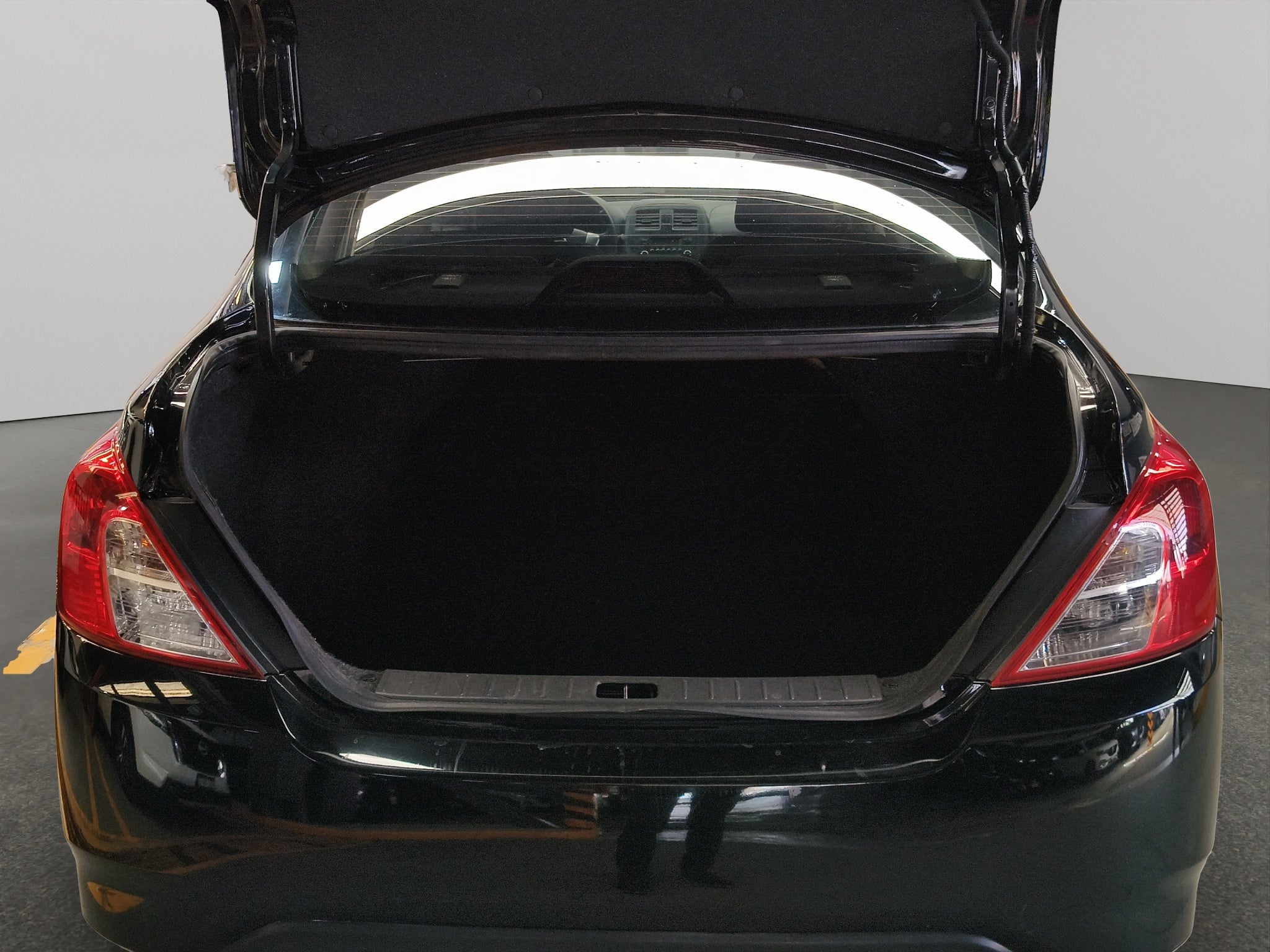 2023 Nissan V-Drive 4 pts. Base, TM5, a/ac., VE, RA-15