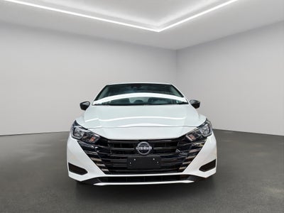 2024 Nissan Versa 4 pts. Sense, TM5, a/ac., R-15