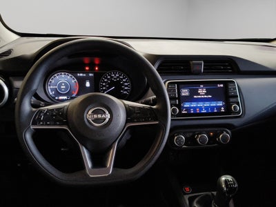 2024 Nissan Versa 4 pts. Advance, TM5, a/ac., f. niebla, RA-16