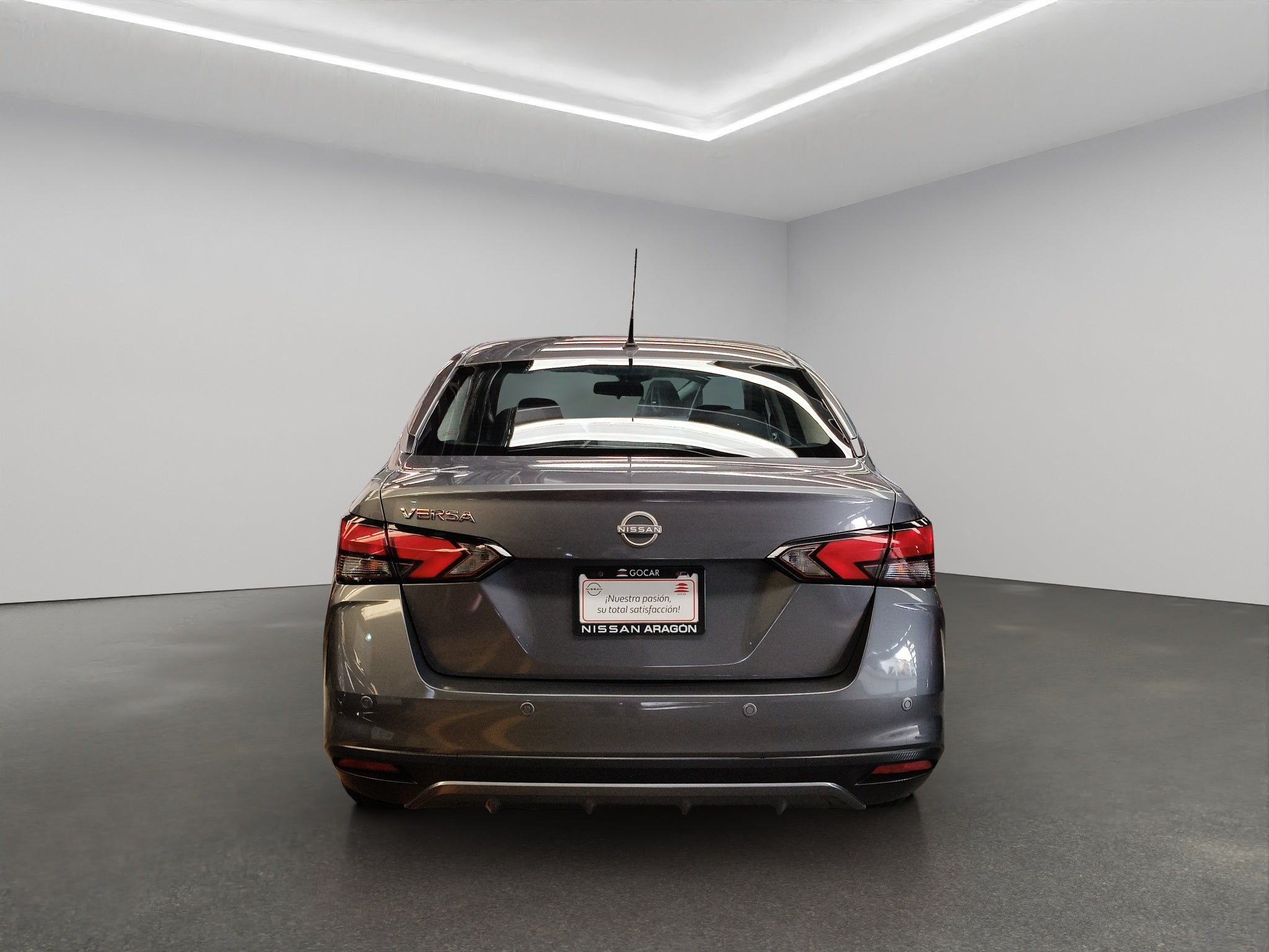 2025 Nissan Versa 4 pts. Sense, CVT, a/ac., R-15 (línea anterior)
