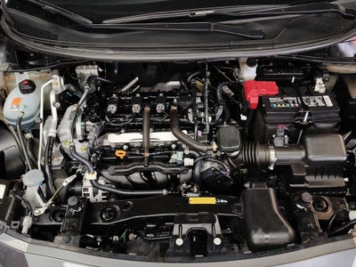 2025 Nissan Versa 4 pts. Sense, CVT, a/ac., R-15 (línea anterior)