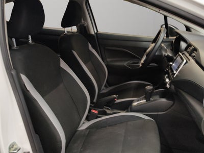 2025 Nissan Versa 4 pts. Sense, CVT, a/ac., R-15 (línea anterior)