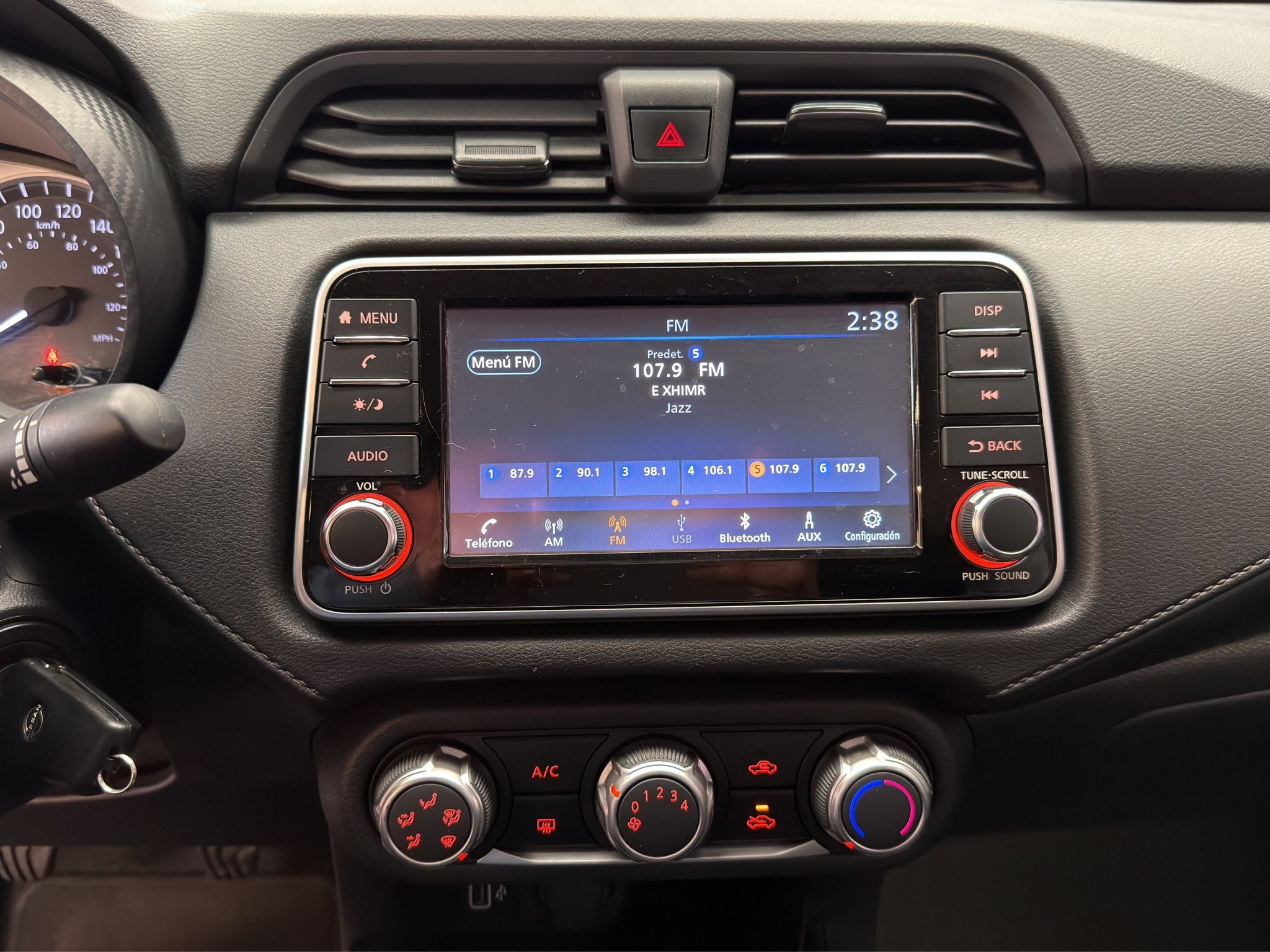 2024 Nissan Versa 4 pts. Sense, TM5, a/ac., R-15