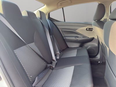 2024 Nissan Versa 4 pts. Sense, CVT, a/ac., R-15