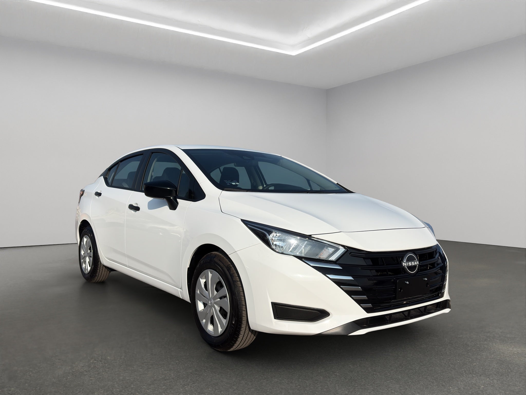 2024 Nissan Versa 4 pts. Sense, CVT, a/ac., R-15