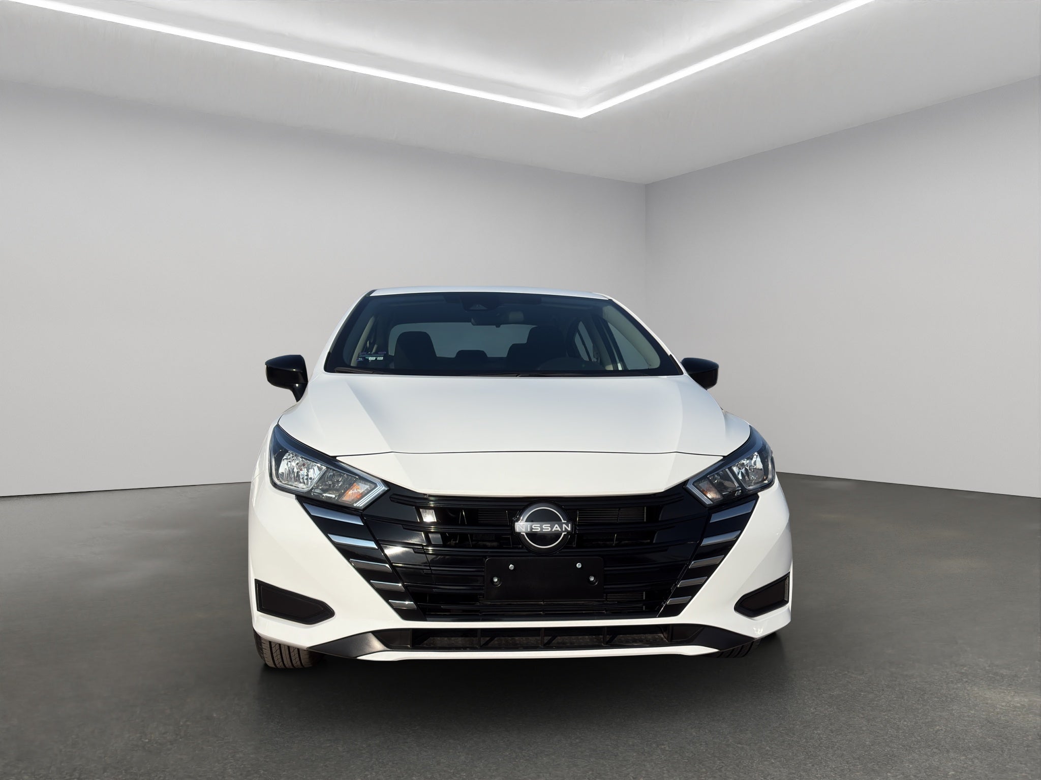 2024 Nissan Versa 4 pts. Sense, CVT, a/ac., R-15