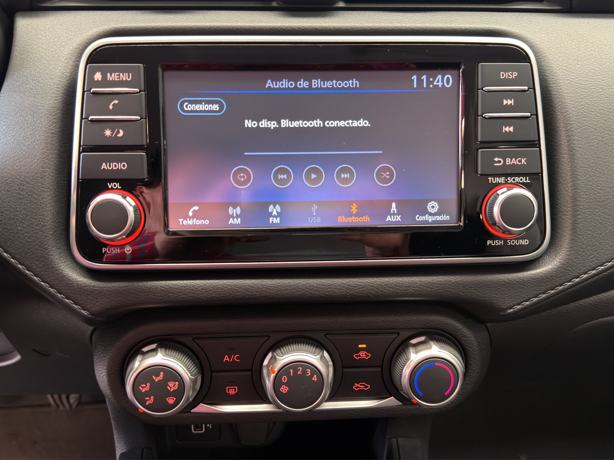 2024 Nissan Versa 4 pts. Sense, TM5, a/ac., R-15