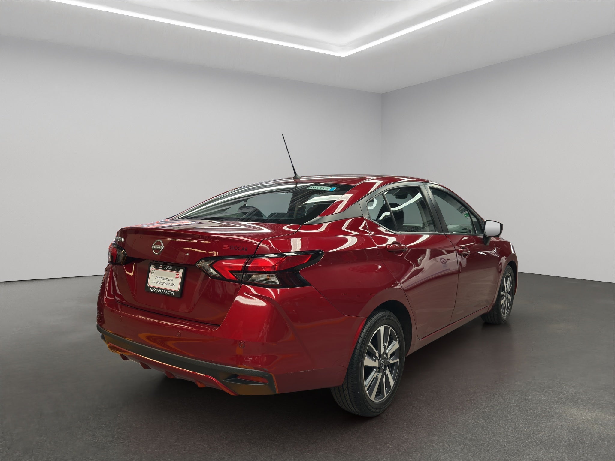 2024 Nissan Versa 4 pts. Advance, CVT, a/ac., f. niebla, RA-16