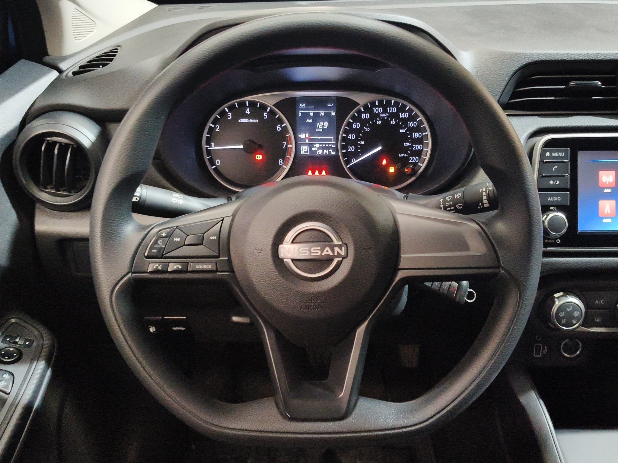 2025 Nissan Versa 4 pts. Sense, CVT, a/ac., R-15 (línea anterior)