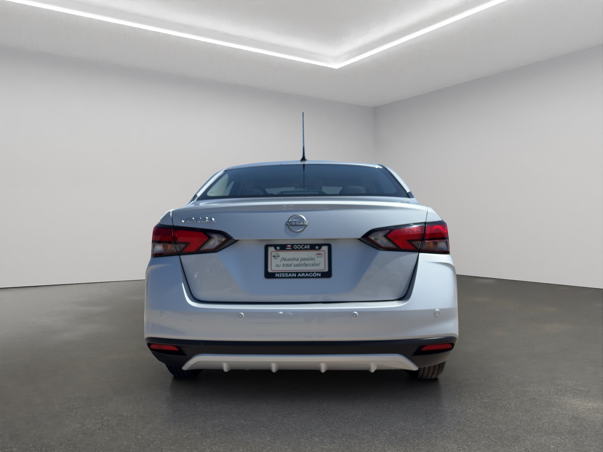 2025 Nissan Versa 4 pta. Sense, CVT, a/ac., R-15