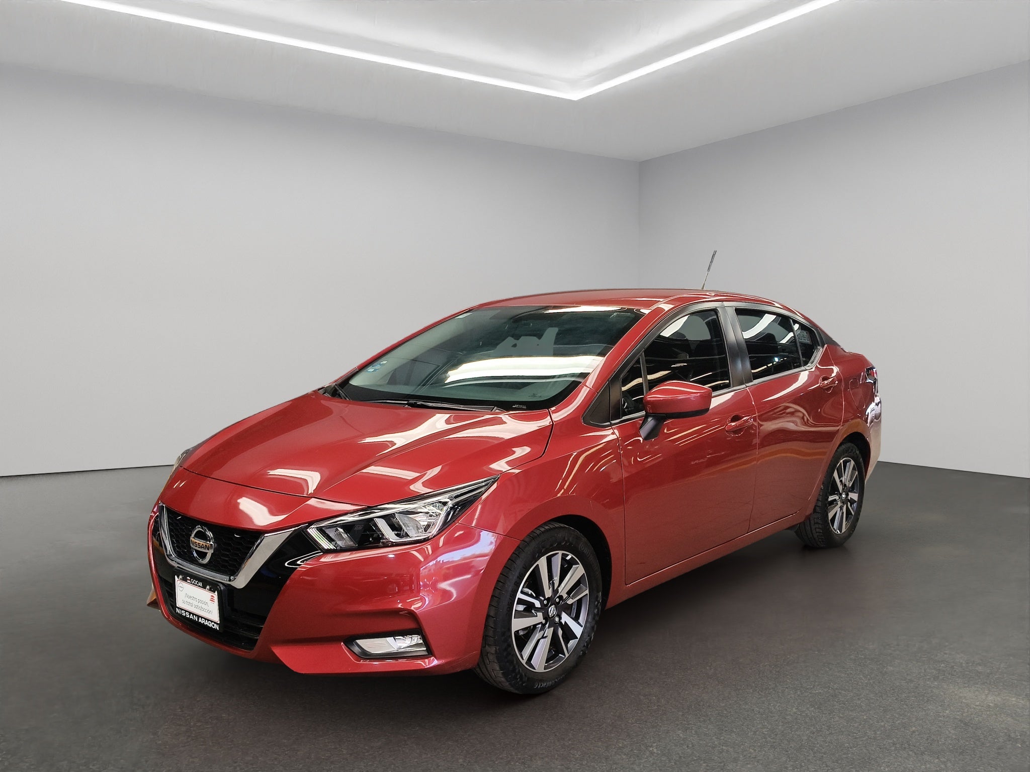 2022 Nissan Versa 4 pts. Advance, CVT, a/ac., VE, f. niebla, RA-16 (línea anterior)