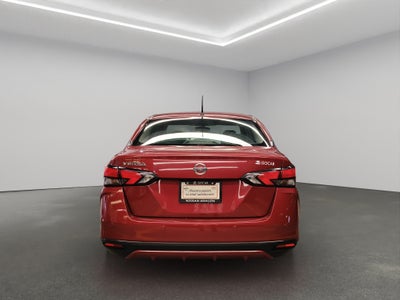 2022 Nissan Versa 4 pts. Advance, CVT, a/ac., VE, f. niebla, RA-16 (línea anterior)