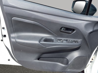 2025 Nissan Versa 4 pts. Sense, CVT, a/ac., R-15