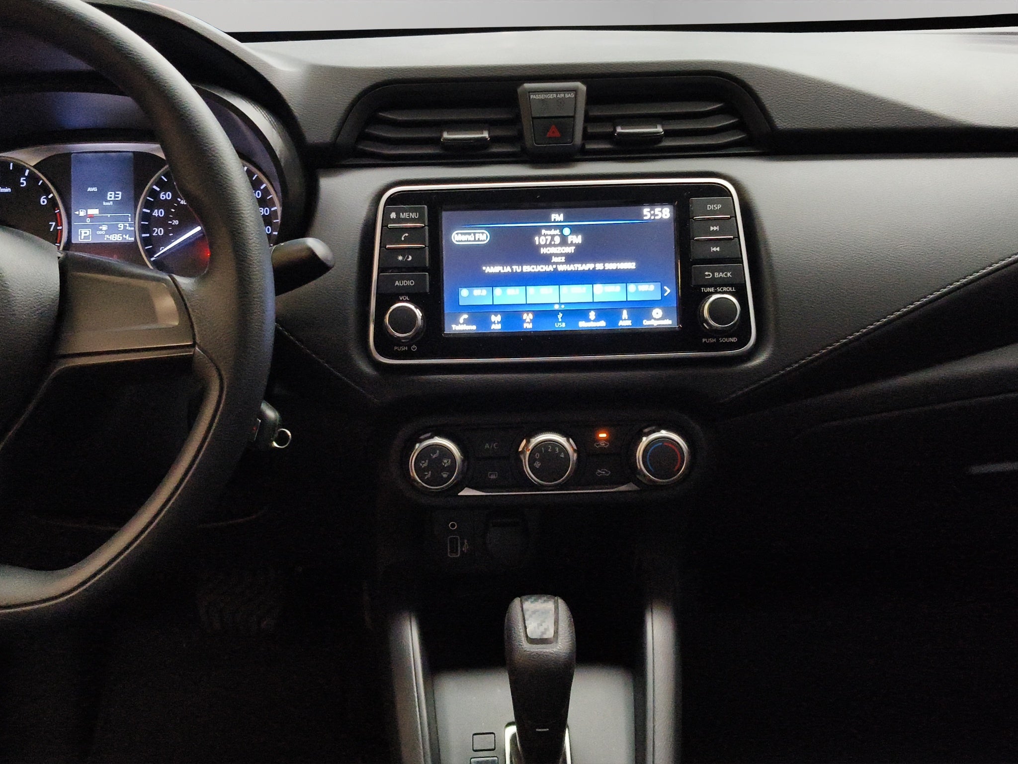 2025 Nissan Versa 4 pts. Sense, CVT, a/ac., R-15 (línea anterior)