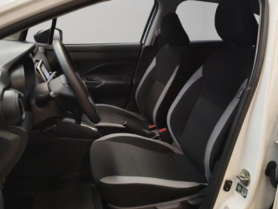 2025 Nissan Versa 4 pts. Sense, CVT, a/ac., R-15 (línea anterior)