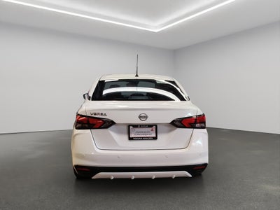 2025 Nissan Versa 4 pts. Sense, CVT, a/ac., R-15 (línea anterior)