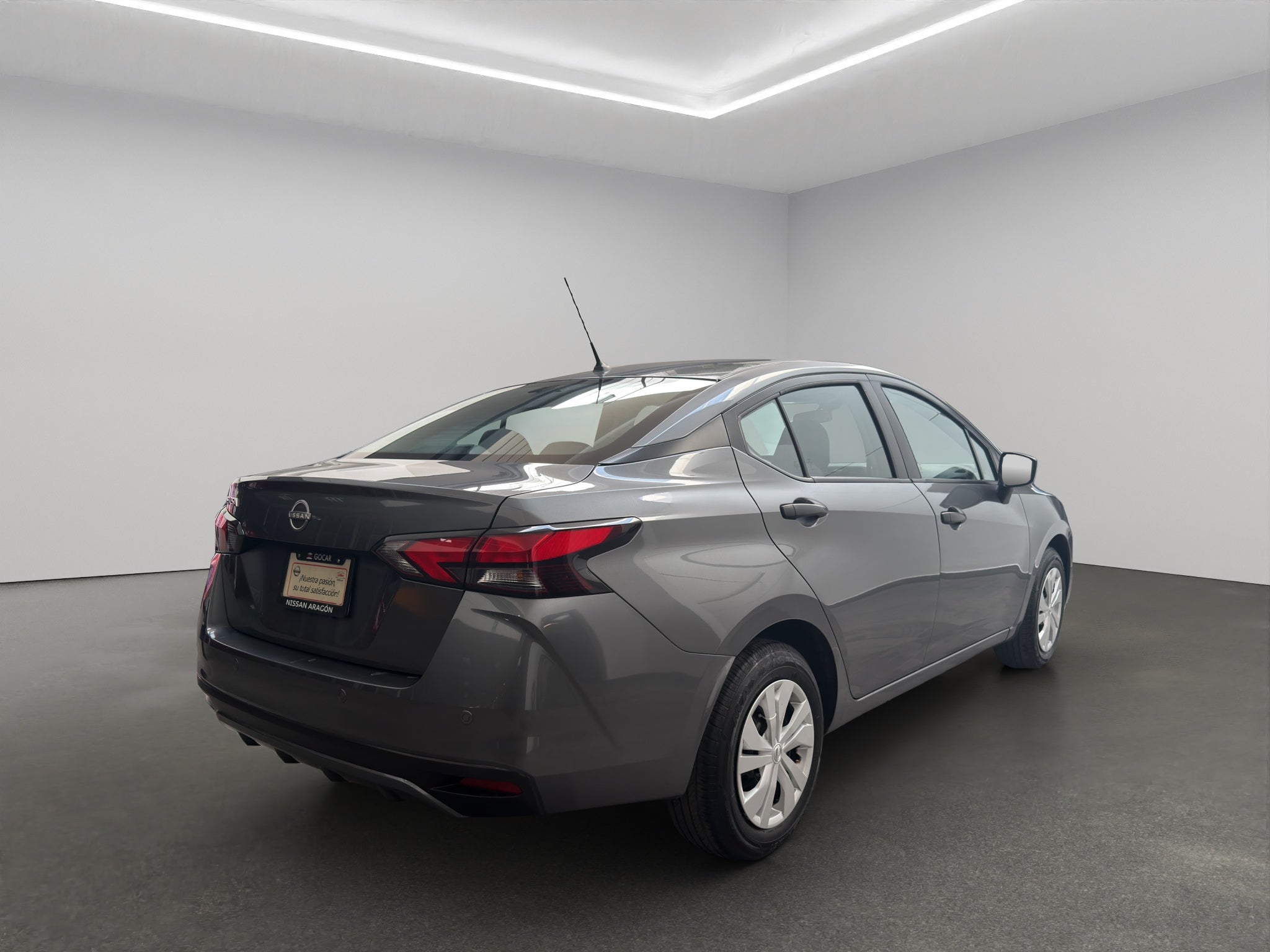2024 Nissan Versa 4 pts. Sense, TM5, a/ac., R-15