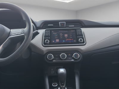 2020 Nissan Versa 4 pts. Advance, CVT, a/ac., VE, f. niebla, RA-16 (línea anterior)