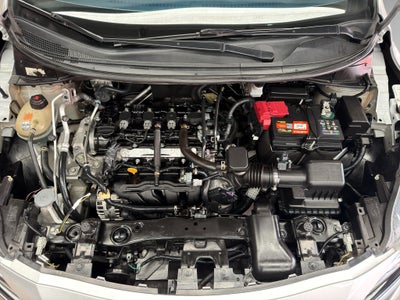 2023 Nissan Versa 4 pts. Advance, TM5, a/ac., f. niebla, RA-16 (cambio de línea)