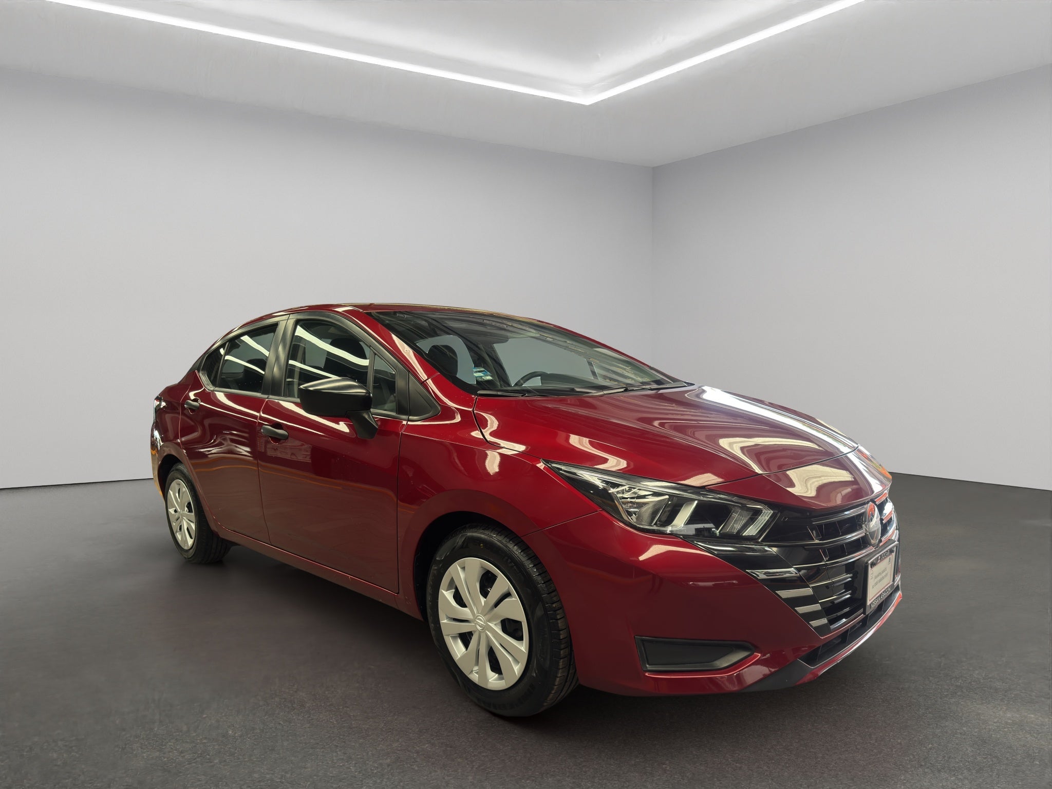 2023 Nissan Versa 4 pts. Sense, CVT, a/ac., R-15 (cambio de línea)