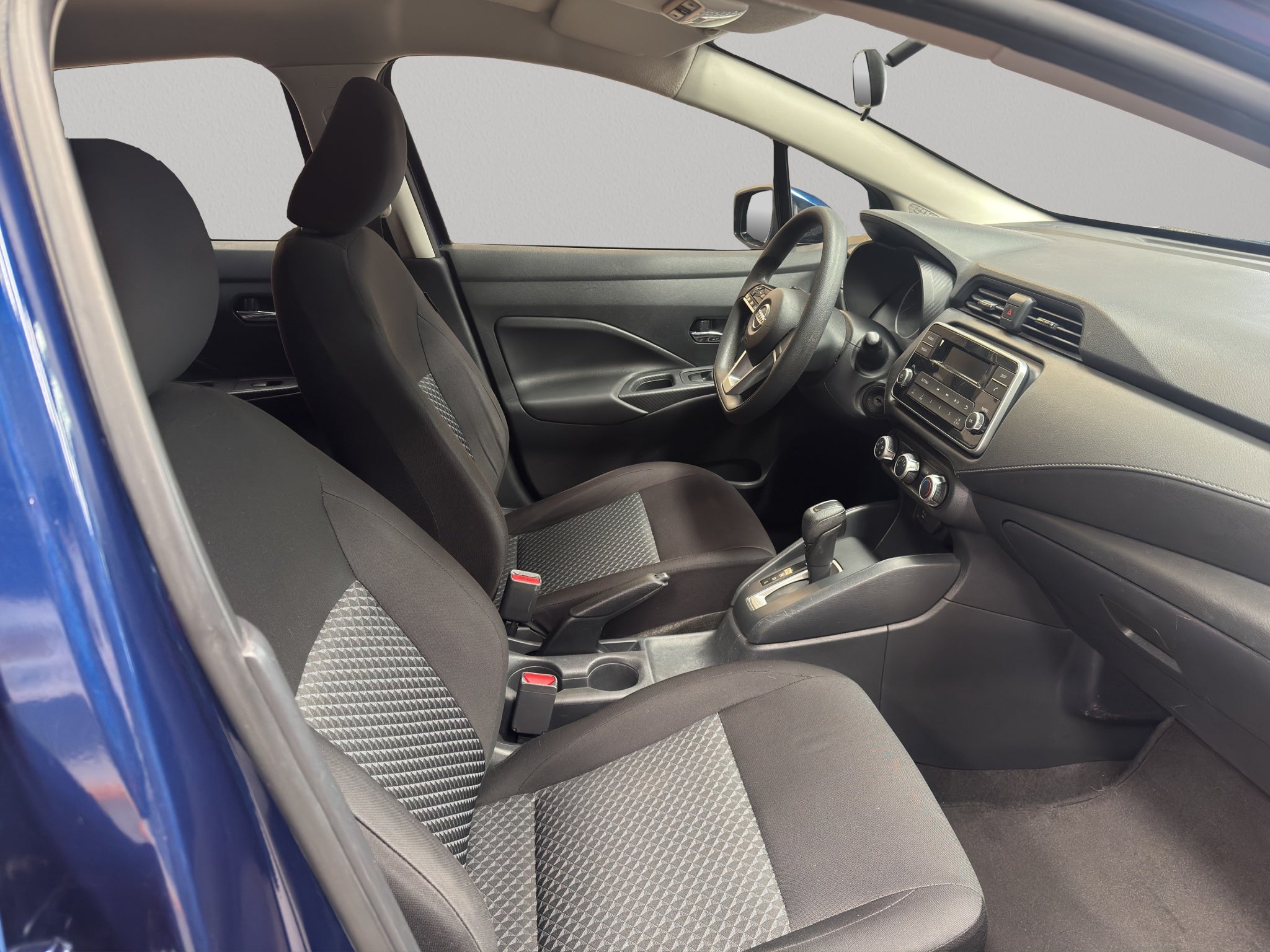 2021 Nissan Versa 4 pts. Sense, CVT, a/ac., VE, R-15