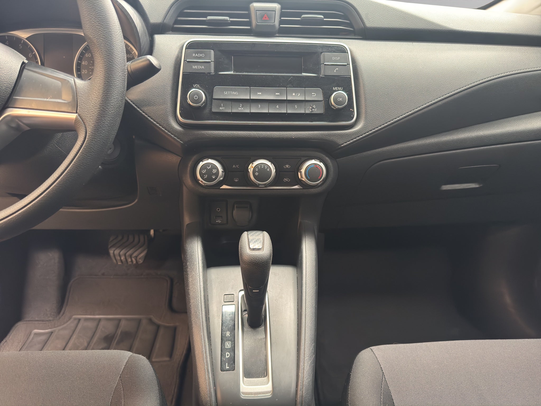 2021 Nissan Versa 4 pts. Sense, CVT, a/ac., VE, R-15