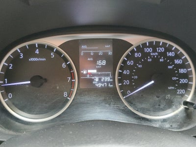 2022 Nissan Versa 4 pts. Sense, TM5, a/ac., VE, R-15 (línea anterior)