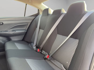 2024 Nissan Versa 4 pts. Sense, CVT, a/ac., R-15