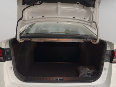 2024 Nissan Versa 4 pts. Sense, CVT, a/ac., R-15