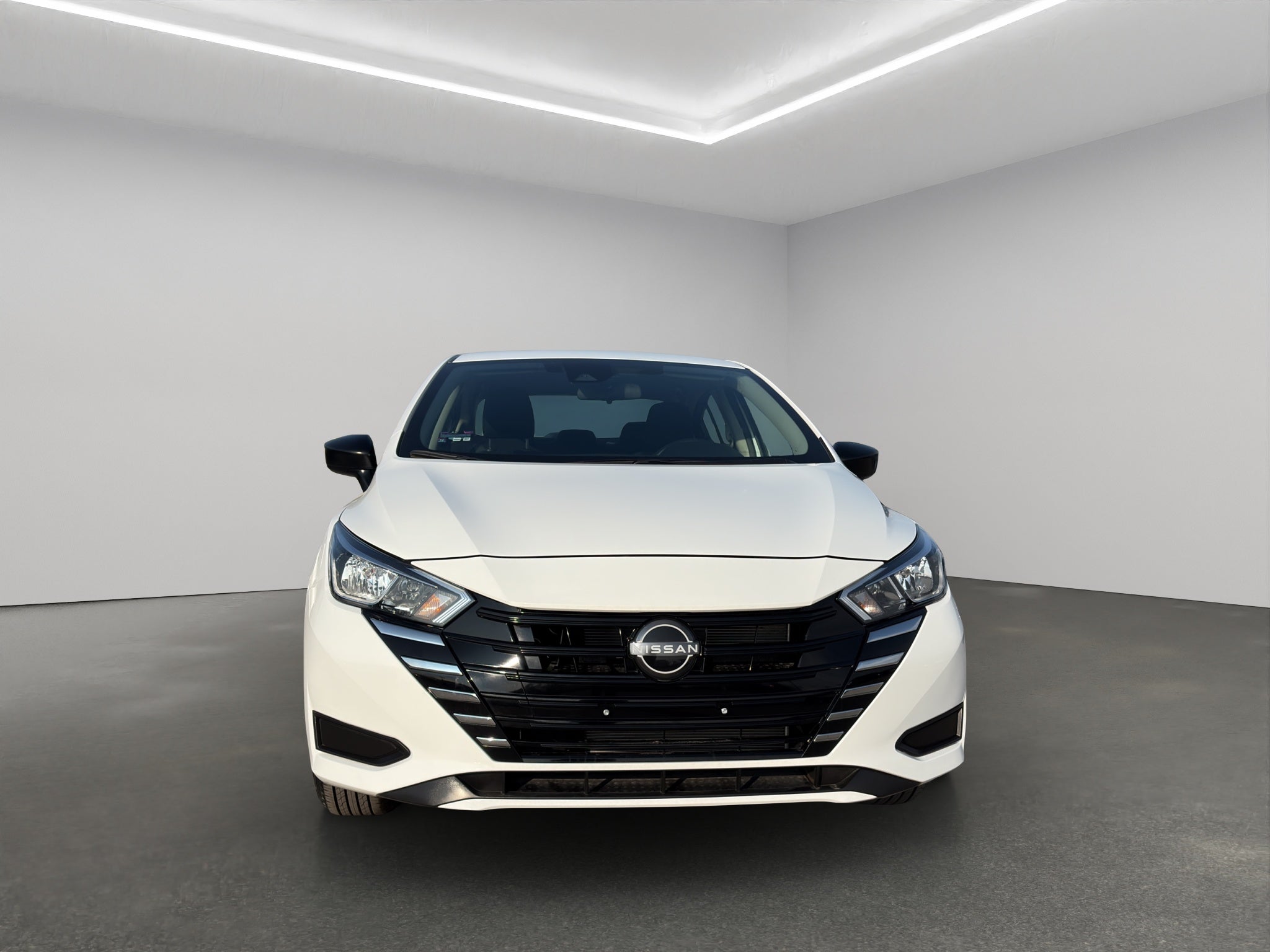 2024 Nissan Versa 4 pts. Sense, CVT, a/ac., R-15