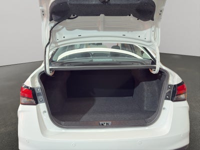 2024 Nissan Versa 4 pts. Sense, TM5, a/ac., R-15